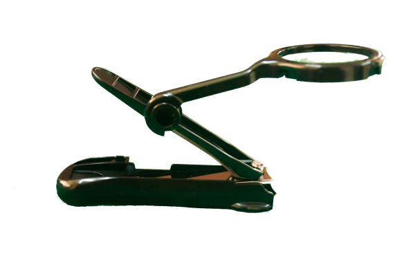 MAGNIFYING GLASS STAND WTH NAIL CUTTER
